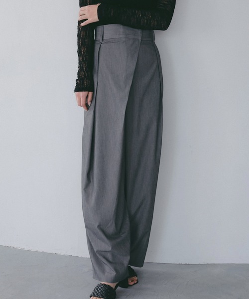 AJUGA.（アジュガ）の「ラップデザイン ツイルパンツ（スラックス・レディース・チャコールグレー/ベージュ・S/M）」の22枚目の写真