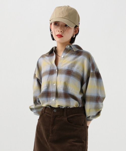 BAYFLOW（ベイフロー）の「Feels FLOWチェックシャツ（シャツ/ブラウス・レディース・イエロー/チャコールグレー/オフホワイト/オレンジ・FREE）」の7枚目の写真
