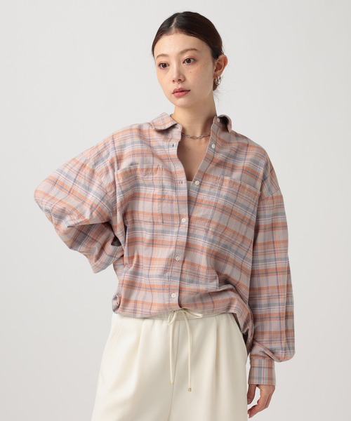 BAYFLOW(ベイフロー)の「Feels FLOWチェックシャツ(シャツ/ブラウス・レディース・イエロー/チャコールグレー/オフホワイト/オレンジ・FREE)」の5枚目の写真