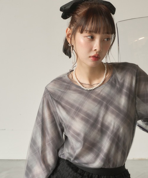 Nadana（ナダナ）の「シアーチェックトップス（Tシャツ/カットソー・レディース・ブラウン/グレー・FREE）」の17枚目の写真