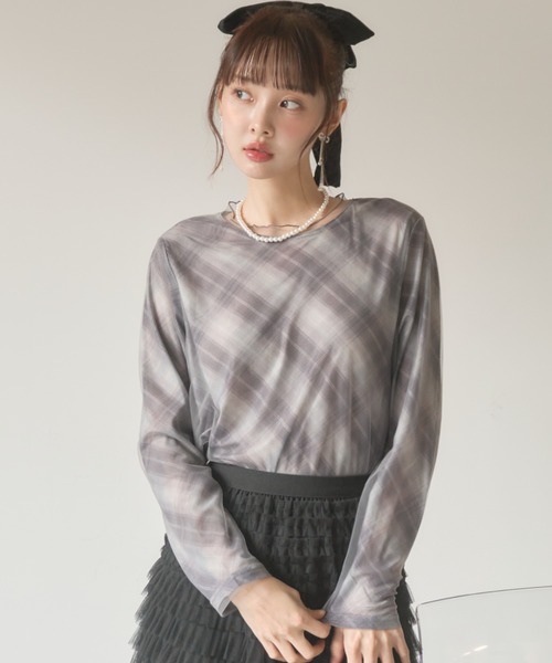 Nadana（ナダナ）の「シアーチェックトップス（Tシャツ/カットソー・レディース・ブラウン/グレー・FREE）」の13枚目の写真
