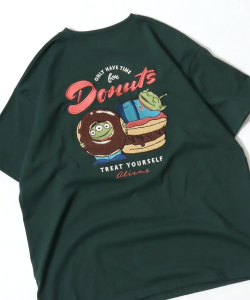 Disney(ディズニー)の「Disney(ディズニー)キャラクター サガラ刺繍Tシャツ/ビッグシルエット半袖 レディース ユニセックス(Tシャツ/カットソー・レディース・グリーン/ブルー/アッシュグレー/ブラック/ネイビー系2/オレンジ系その他/オフホワイト/クリーム/グレー系その他2/グリーン系その他/モカ/ネイビー/イエロー/パープル/ベージュ/スミクロ/オレンジ/ライトピンク/グレー系その他/ライム/カーキ/グレー系その他3/ブラック系その他/ピンク系その他・L/M)」の14枚目の写真