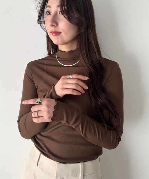 LOVALOT(ラバロット)の「【全6色】ハイネックカラーシアーカットソー(Tシャツ/カットソー・レディース・パープル/ブラウン/ホワイト/ブラック/アイボリー/グレー・F)」の7枚目の写真