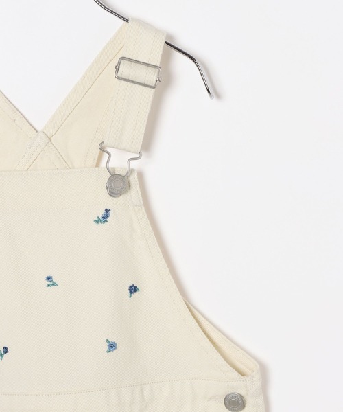 GLOBAL WORK（グローバルワーク）の「フラワー刺繍ジャンスカ/T/629892（サロペット/オーバーオール・キッズ・オフホワイト/ブラック・100cm/110cm/120cm）」の9枚目の写真