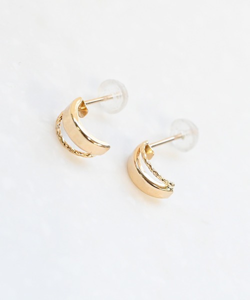 sowi(ソーイ)の「K10YG ダブルフープ風 ピアス(ピアス(両耳用)・レディース・ゴールド・フリ-)」の5枚目の写真