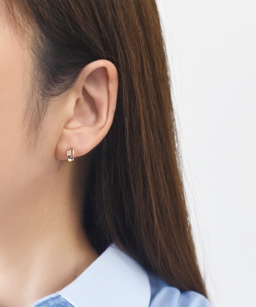 sowi(ソーイ)の「K10YG ダブルフープ風 ピアス(ピアス(両耳用)・レディース・ゴールド・フリ-)」の8枚目の写真