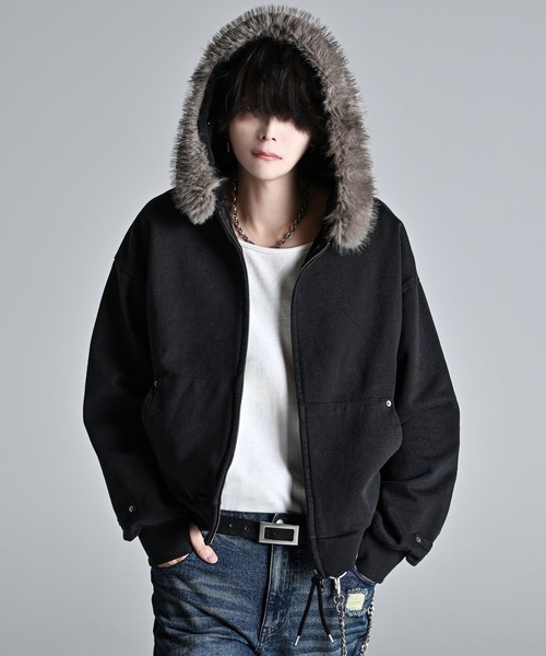 ADRER（アドラー）の「Detachable Fur Short Full-Zip Parkar / デタッチャブルファーショートフルジップパーカー（パーカー・メンズ・ブラック系1/ブラック・XS/L/M/S）」の19枚目の写真