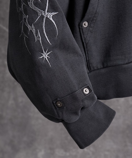 ADRER（アドラー）の「Detachable Fur Short Full-Zip Parkar / デタッチャブルファーショートフルジップパーカー（パーカー・メンズ・ブラック系1/ブラック・XS/L/M/S）」の8枚目の写真