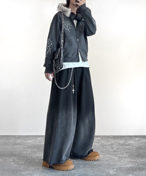 ADRER（アドラー）の「Detachable Fur Short Full-Zip Parkar / デタッチャブルファーショートフルジップパーカー（パーカー・メンズ・ブラック系1/ブラック・XS/L/M/S）」の11枚目の写真