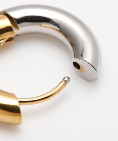 チャイハネ（チャイハネ）の「【チャイハネ】ツートンステンレスワイドフープピアス（ピアス（両耳用）・レディース・マルチ・FREE）」の4枚目の写真