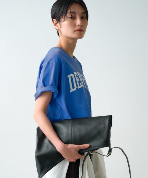 LOUNGEDRESS(ラウンジドレス)の「カラーロゴTシャツ(Tシャツ/カットソー・レディース・ブルー/イエロー/レッド・FREE)」の12枚目の写真