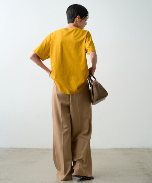 LOUNGEDRESS(ラウンジドレス)の「カラーロゴTシャツ(Tシャツ/カットソー・レディース・ブルー/イエロー/レッド・FREE)」の5枚目の写真