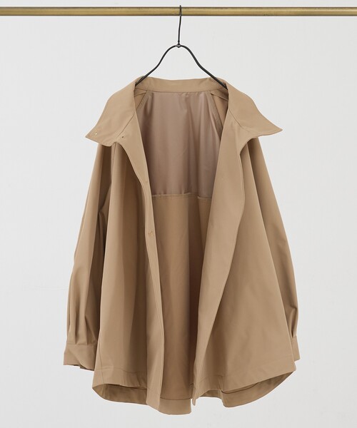 collex（コレックス）の「ハイネックフレアーコート（トレンチコート・レディース・キャメル/チャコールグレー・フリー）」の4枚目の写真
