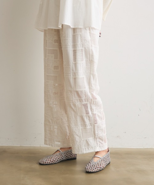 Crisp（クリスプ）の「コード刺繍メッシュイージーパンツ（その他パンツ・レディース・ホワイト・FREE）」の5枚目の写真