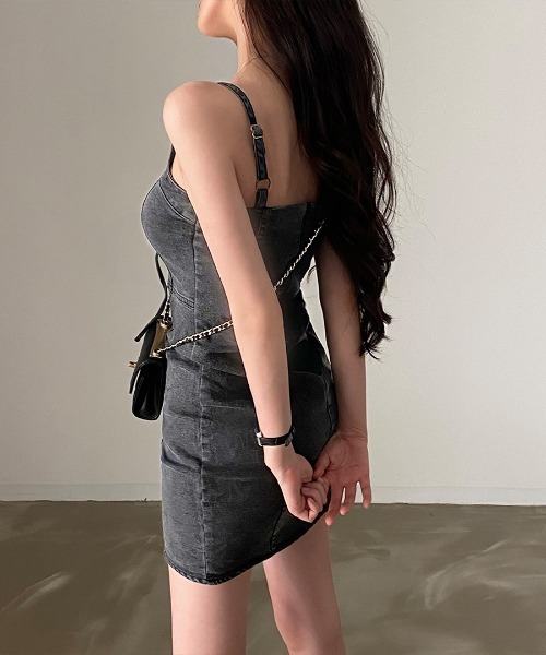 REMUR(レミュール)の「デニムミニワンピ(ワンピース・レディース・ブラック/ブルー・FREE)」の22枚目の写真