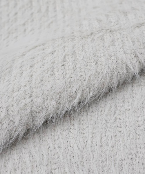 Social GIRL(ソーシャルガール)の「【Social GIRL】Vネック フェザーニット シャギーニット ベスト(ベスト・レディース・アイボリー/ブラック・FREE)」の18枚目の写真