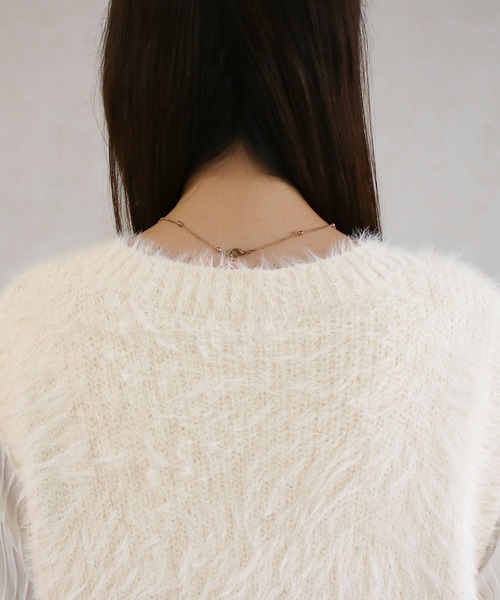 Social GIRL(ソーシャルガール)の「【Social GIRL】Vネック フェザーニット シャギーニット ベスト(ベスト・レディース・アイボリー/ブラック・FREE)」の16枚目の写真