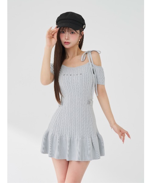 Darich(ダーリッチ)の「ロゴケーブルワンショルニットミニワンピース(ワンピース・レディース・ピンク/サックスブルー/アイボリー・FREE/FL)」の2枚目の写真