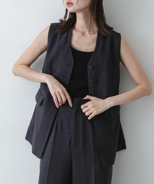 SENSE OF PLACE by URBAN RESEARCH(センスオブプレイスバイアーバンリサーチ)の「『UR TECH DRYLUXE』リネンライクジレ(ベスト・レディース・ライトベージュ/チャコールグレー・ONE)」の19枚目の写真