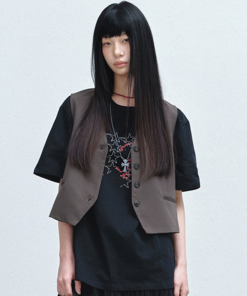NICK&NICOLE(ニックアンドニコール)の「CLASSIC BUCKLE POINT VEST_BROWN(ベスト・レディース・その他・FREE)」の1枚目の写真