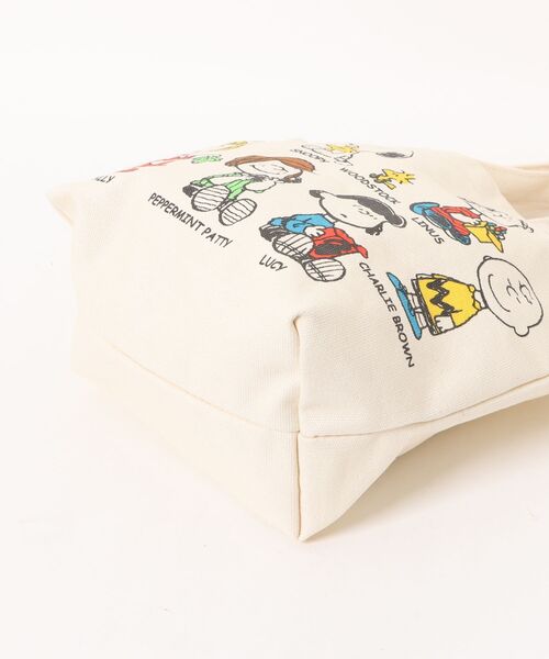 PEANUTS(ピーナッツ)の「【 PEANUTS 】 スヌーピー カラーマチ付きバッグ 26S3(エコバッグ/サブバッグ・レディース・オフホワイト/ライトブルー・FREE)」の3枚目の写真