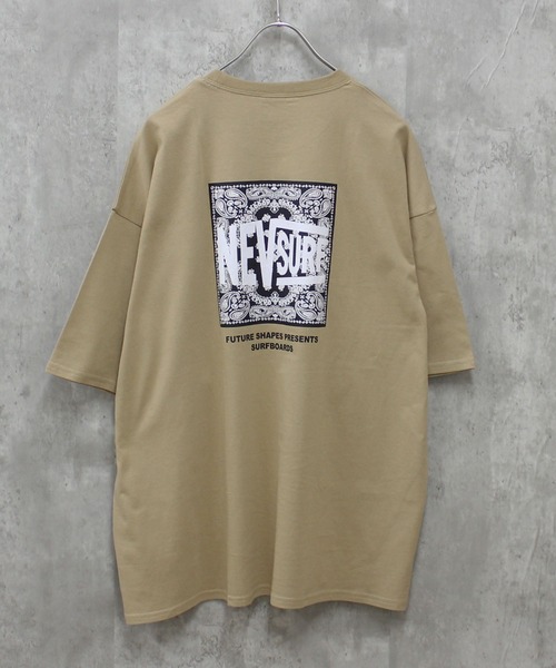 NEV(ネブ)の「NEV ゆるサイズ半袖T(N23-100)(Tシャツ/カットソー・メンズ・ネイビー/グリーン系その他/オフホワイト/ベージュ/ホワイト系その他2/ブラック系その他/オレンジ/ミント/ホワイト系その他7/ホワイト系その他6/グレー系その他/その他/ブラック系その他5/ブラック系その他3/ホワイト系その他4/ベージュ系その他/ホワイト系その他/ブラック系その他4/ホワイト系その他3/ブラック/ブルー系その他/グリーン系その他2/チャコールグレー・M/L/XL)」の16枚目の写真