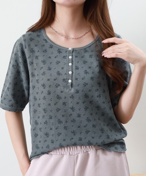 JEMORGAN(ジェーイーモーガン)の「JEMORGAN ワッフル花柄ピグメント加工H/Sヘンリー(パック) 半袖(Tシャツ/カットソー・レディース・グリーン/イエロー/ブルー/グレー・F)」の17枚目の写真