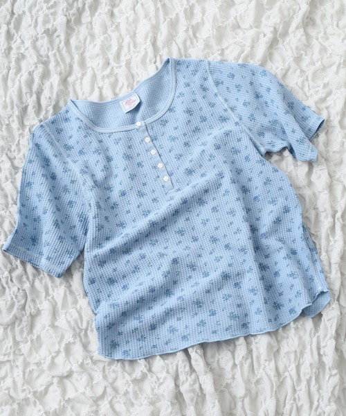 JEMORGAN(ジェーイーモーガン)の「JEMORGAN ワッフル花柄ピグメント加工H/Sヘンリー(パック) 半袖(Tシャツ/カットソー・レディース・グリーン/イエロー/ブルー/グレー・F)」の7枚目の写真