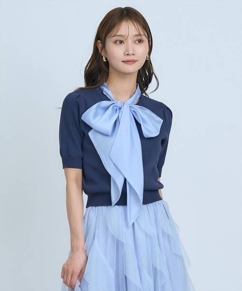 AND COUTURE(アンドクチュール)の「異素材リボン半袖ニットカーディガン(カーディガン/ボレロ・レディース・ホワイト/ネイビー/イエロー/ブルー/グリーン・FREE)」の14枚目の写真