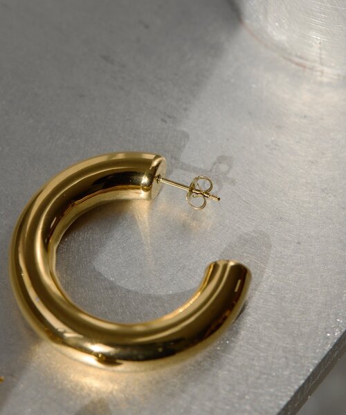ear PAPILLONNER（イアパピヨネ）の「《金属アレルギー対応/ステンレス》40mmビッグフープピアス（ピアス（両耳用）・レディース・シルバー/ゴールド・FREE）」の11枚目の写真