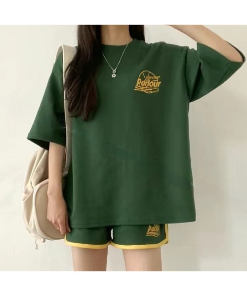 CHEER(チアー)の「スポーティープリントTシャツ×ショートパンツSET(セットアップ・レディース・グレー/ブラック/ライトグレー・M)」の4枚目の写真