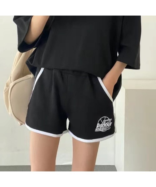 CHEER(チアー)の「スポーティープリントTシャツ×ショートパンツSET(セットアップ・レディース・グレー/ブラック/ライトグレー・M)」の17枚目の写真