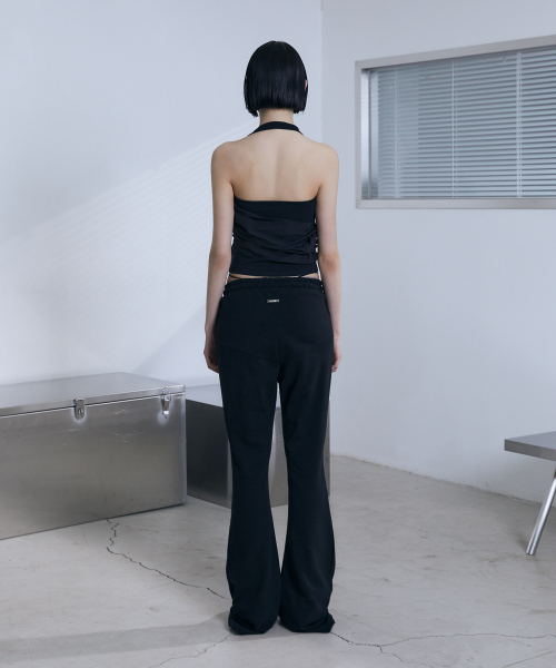 VOONT(ブント)の「Diagonal Panel Halter Sleeveless (BLACK)(Tシャツ/カットソー・レディース・ブラック・SMALL/MEDIUM)」の14枚目の写真