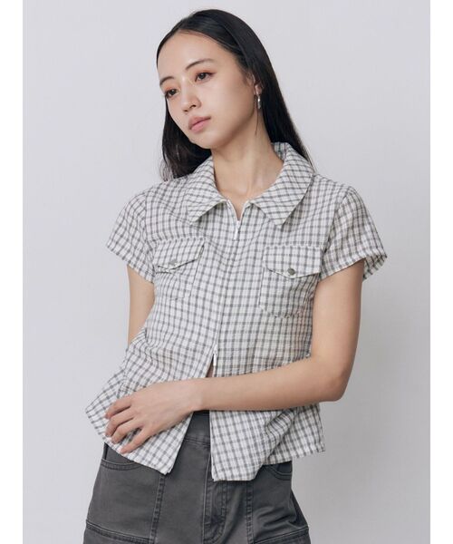 MURUA(ムルーア)の「ジップハーフスリーブシャツ 夏服(シャツ/ブラウス・レディース・ホワイト/ブラック・FREE)」の14枚目の写真