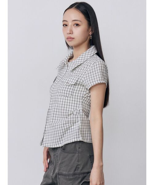 MURUA(ムルーア)の「ジップハーフスリーブシャツ 夏服(シャツ/ブラウス・レディース・ホワイト/ブラック・FREE)」の17枚目の写真