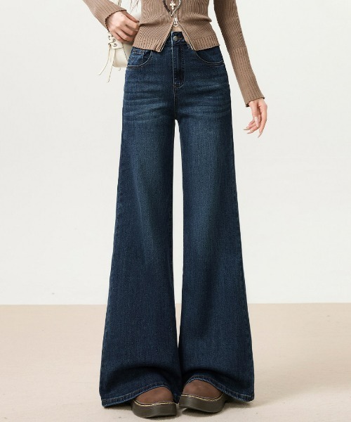 REBALANCE（リバランス）の「フレアデニムパンツ（デニムパンツ・レディース・A/B・SMALL/MEDIUM/LARGE）」の3枚目の写真