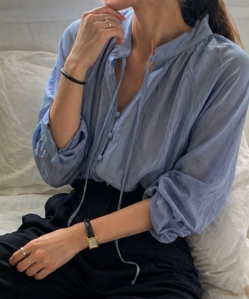 mielu(ミエル)の「パフスリーブシアーリボンブラウス(シャツ/ブラウス・レディース・ホワイト/ブルー・MEDIUM/LARGE)」の8枚目の写真