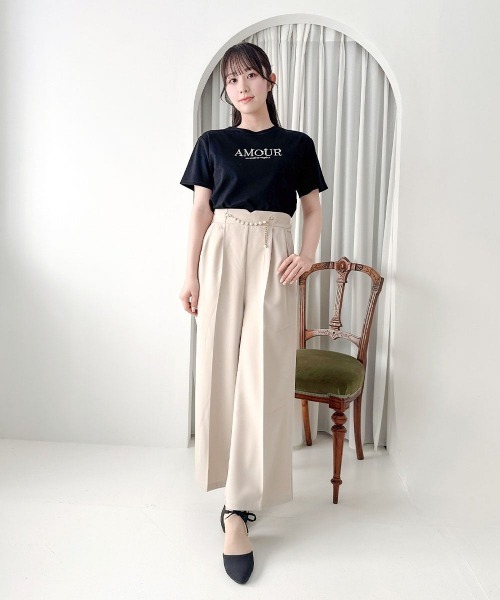 an another angelus(アンアナザーアンジェラス)の「パールロゴ刺繍T/fint フィント(Tシャツ/カットソー・レディース・オフホワイト/ブラック/ライトピンク・FREE)」の4枚目の写真