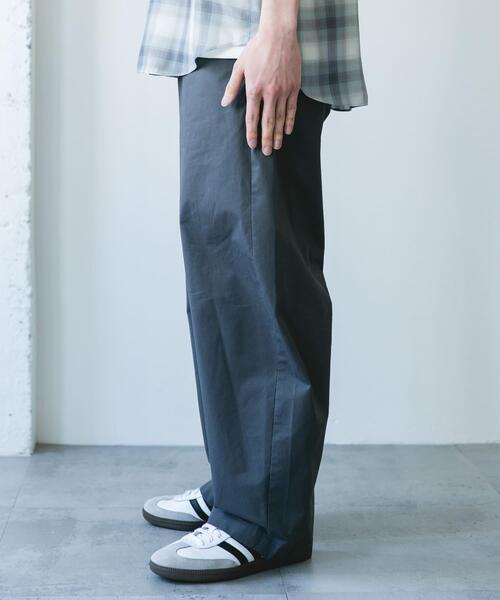 URBAN RESEARCH DOORS(アーバンリサーチドアーズ)の「セミバレルチノトラウザー(その他パンツ・メンズ・ライトグレー/チャコールグレー・MEDIUM/LARGE)」の14枚目の写真