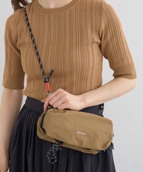 le.coeur blanc（ルクールブラン）の「《WEB限定アイテム》コードストラップボトルサコッシュ（ショルダーバッグ・レディース・キャメル/ブラック・FREE）」の10枚目の写真
