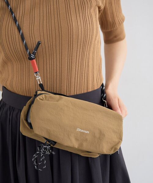 le.coeur blanc（ルクールブラン）の「《WEB限定アイテム》コードストラップボトルサコッシュ（ショルダーバッグ・レディース・キャメル/ブラック・FREE）」の11枚目の写真