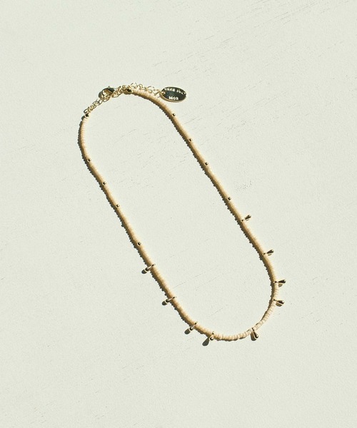 ROSE BUD（ローズバッド）の「COLOR BEADS NECKLACE（ネックレス・レディース・ブラウン/ホワイト・ONE SIZE）」の8枚目の写真