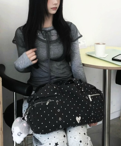 LA VORAGINE(ラ ヴォラジネ)の「水玉 キャンバス トートバッグ 大容量 ショルダーアンダー ハート チャームなし(トートバッグ・レディース・ブラック/グレー・FREE)」の3枚目の写真