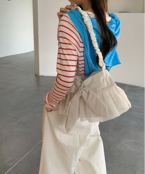 NoBelle(ノベル)の「フリルリボンギャザーバック クシュクシュ2wayバック 肩掛けバック/ショルダーバック/ハンドバック(ショルダーバッグ・レディース・ピンク/ホワイト/ブラック/イエロー・FREE)」の15枚目の写真
