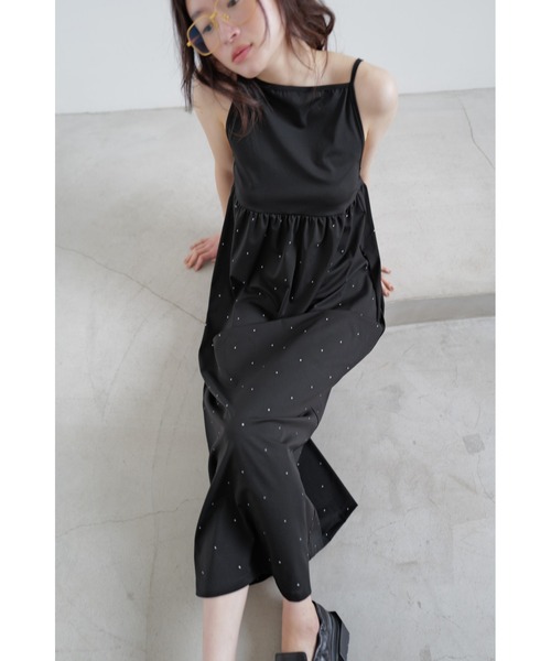 TRUNC(トランクエイティーエイト)の「Open-Back Dot Print Dress/ オープンバックドットプリントドレス(ワンピース・レディース・ブラック/ベージュ・FREE)」の1枚目の写真