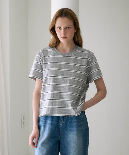 DEHEVE（デヘヴェ）の「Minimal Logo Stripe T-shirt [Gray]（Tシャツ/カットソー・レディース・アッシュグレー・OS）」の3枚目の写真