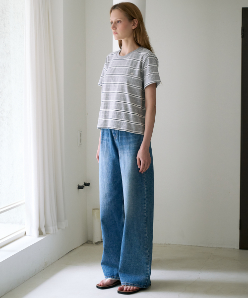 DEHEVE（デヘヴェ）の「Minimal Logo Stripe T-shirt [Gray]（Tシャツ/カットソー・レディース・アッシュグレー・OS）」の9枚目の写真