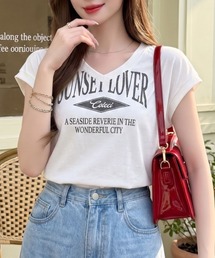 Ada.（エイダ）の「サイド ギャザー Vネック カレッジ ロゴ Tシャツ（Tシャツ/カットソー）」