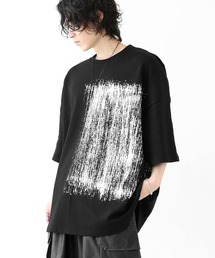 minsobi（ミンソビ）の「ハンドペイント風 ブラシタッチ スーパービッグTシャツ（ユニセックス）（Tシャツ/カットソー）」