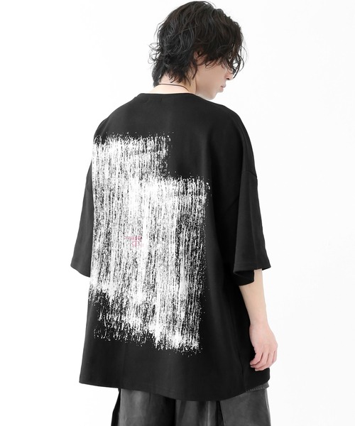 minsobi(ミンソビ)の「ハンドペイント風 ブラシタッチ スーパービッグTシャツ(ユニセックス)(Tシャツ/カットソー・メンズ・ホワイト/ブラック・FREE)」の10枚目の写真